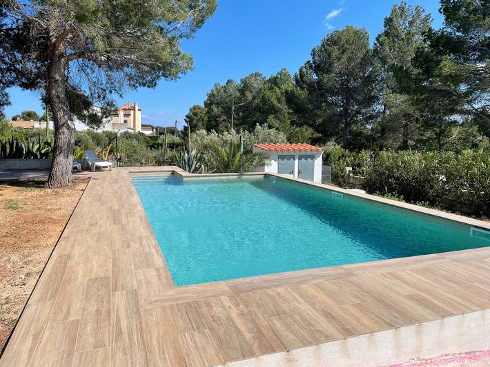 Location de vacances pour 8 personnes, avec jardin dans Les Tres Cales
