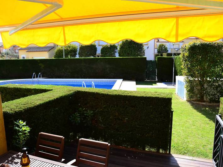 Casa rural para 6 personas, con Balcón y Terraza además de Jardín y Piscina en L' Estartit - 4