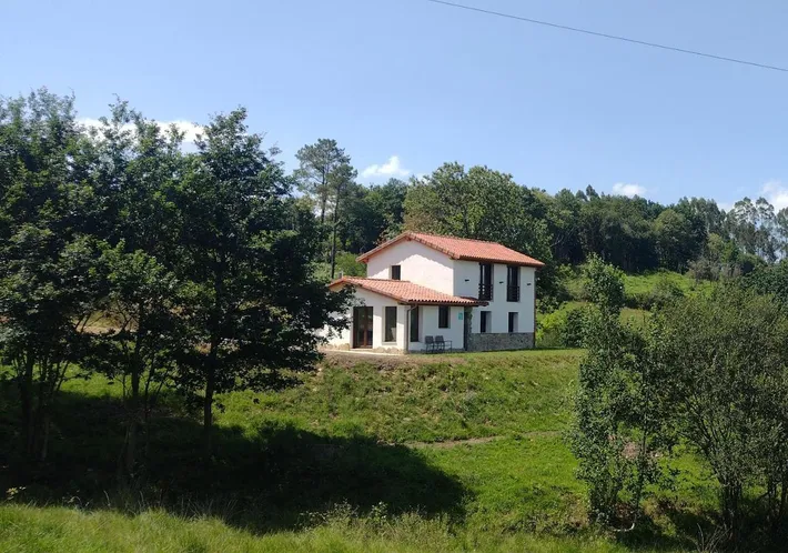 Casa rural para 7 personas, con jardín y jacuzzi - 1