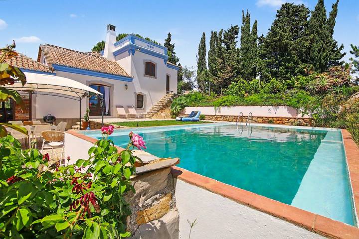 Holiday rental for 8 people, with Balcony and Garden as well as Lake view in Algarve