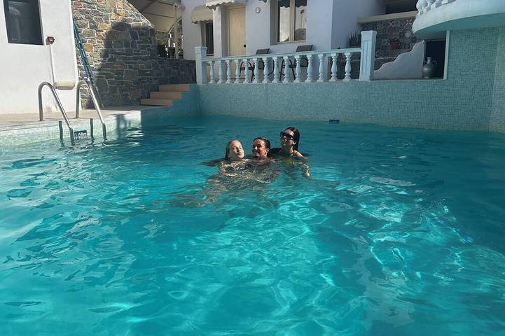 Ferienwohnung für 9 Personen, mit Pool und Terrasse sowie Garten auf Kreta