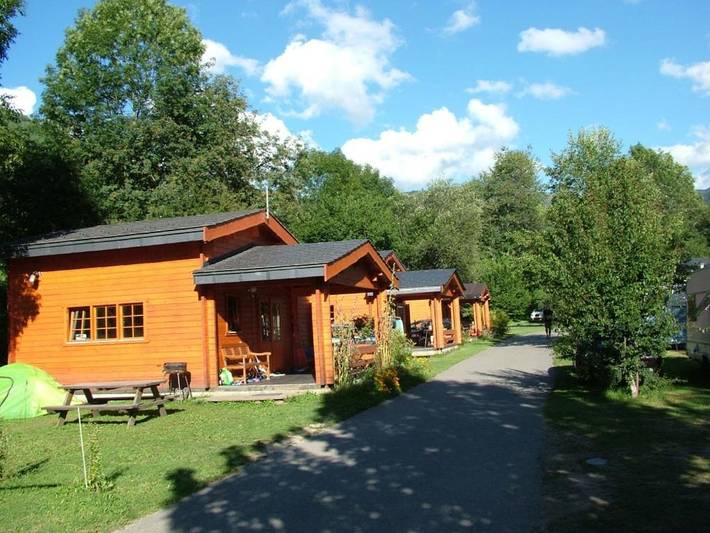 Gîte pour 5 personnes, avec Terrasse et Jardin ainsi que Piscine et Vue à Ascou