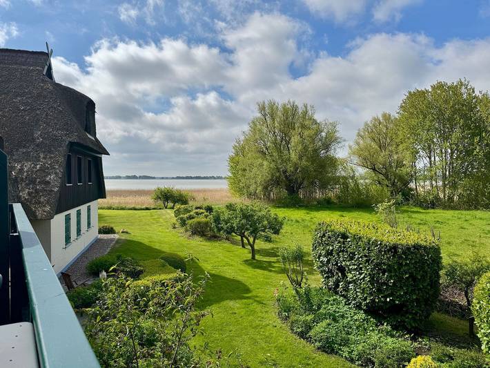 Ferienwohnung für 3 Personen, mit Balkon und Seeblick sowie Ausblick in Wieck am Darß
