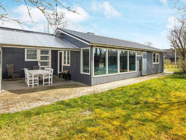Ferienhaus für 6 Personen, mit Garten und Terrasse, kinderfreundlich in Hemmet