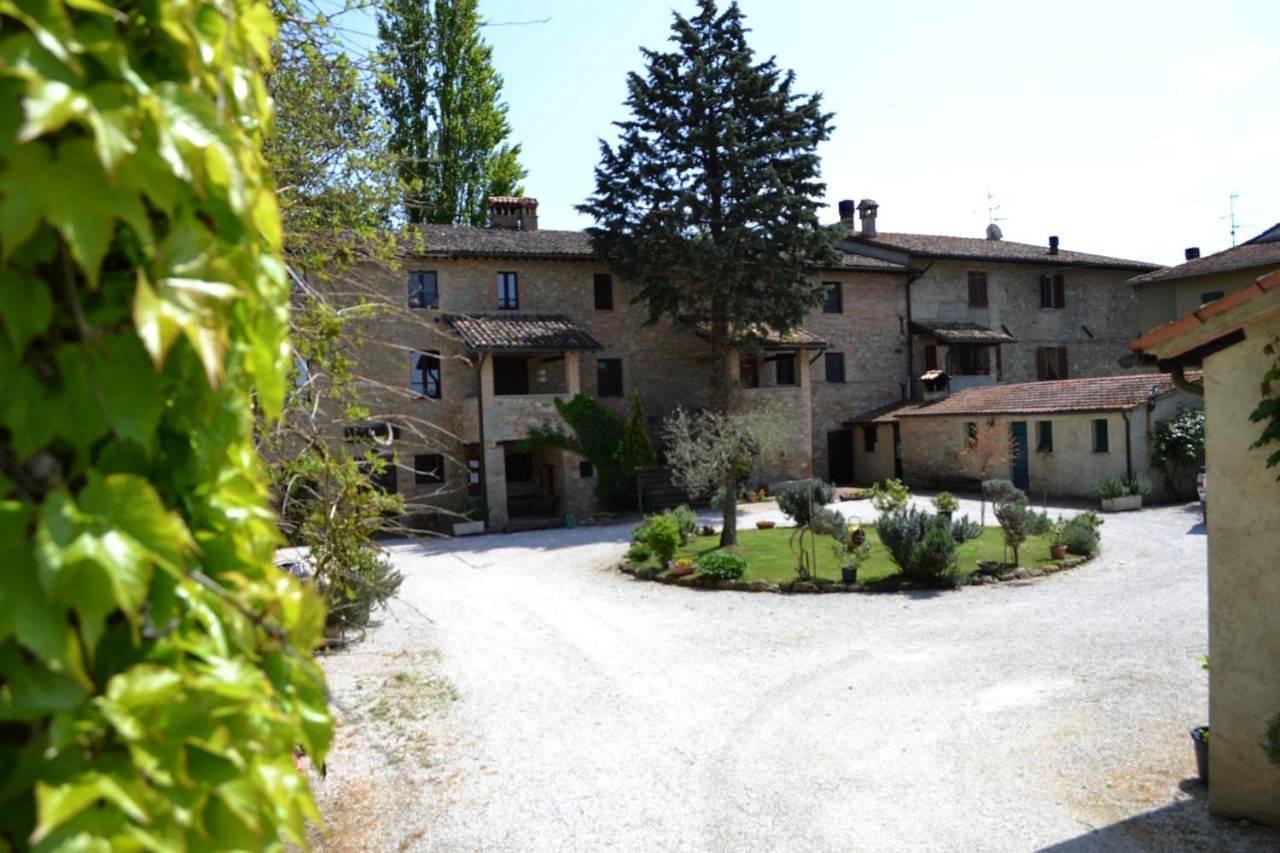 Monolocale intero, Studio in Umbertide, Valtiberina