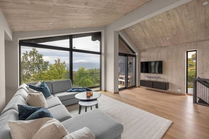 Feriehus for 8 personer, med balkong - 1