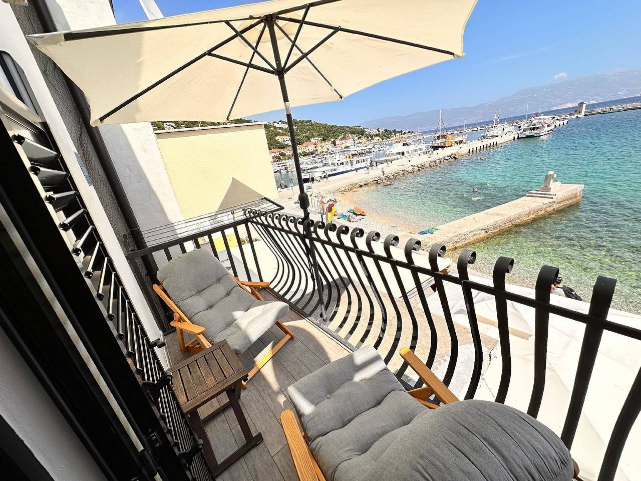 Appartement de vacances entier, Baska Fiorino Apartment in Baška, Krk