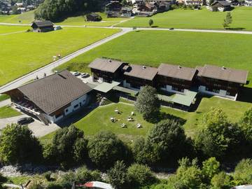 Hôtel pour 3 personnes, avec sauna et jardin, animaux acceptés à Château-d' Œx