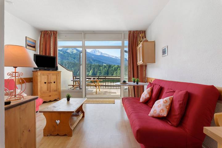 Apartamento entero, Apartamento con magníficas vistas a la montaña a pie de pistas y gran terraza privada in Villard-de-Lans, Parc naturel régional du Vercors
