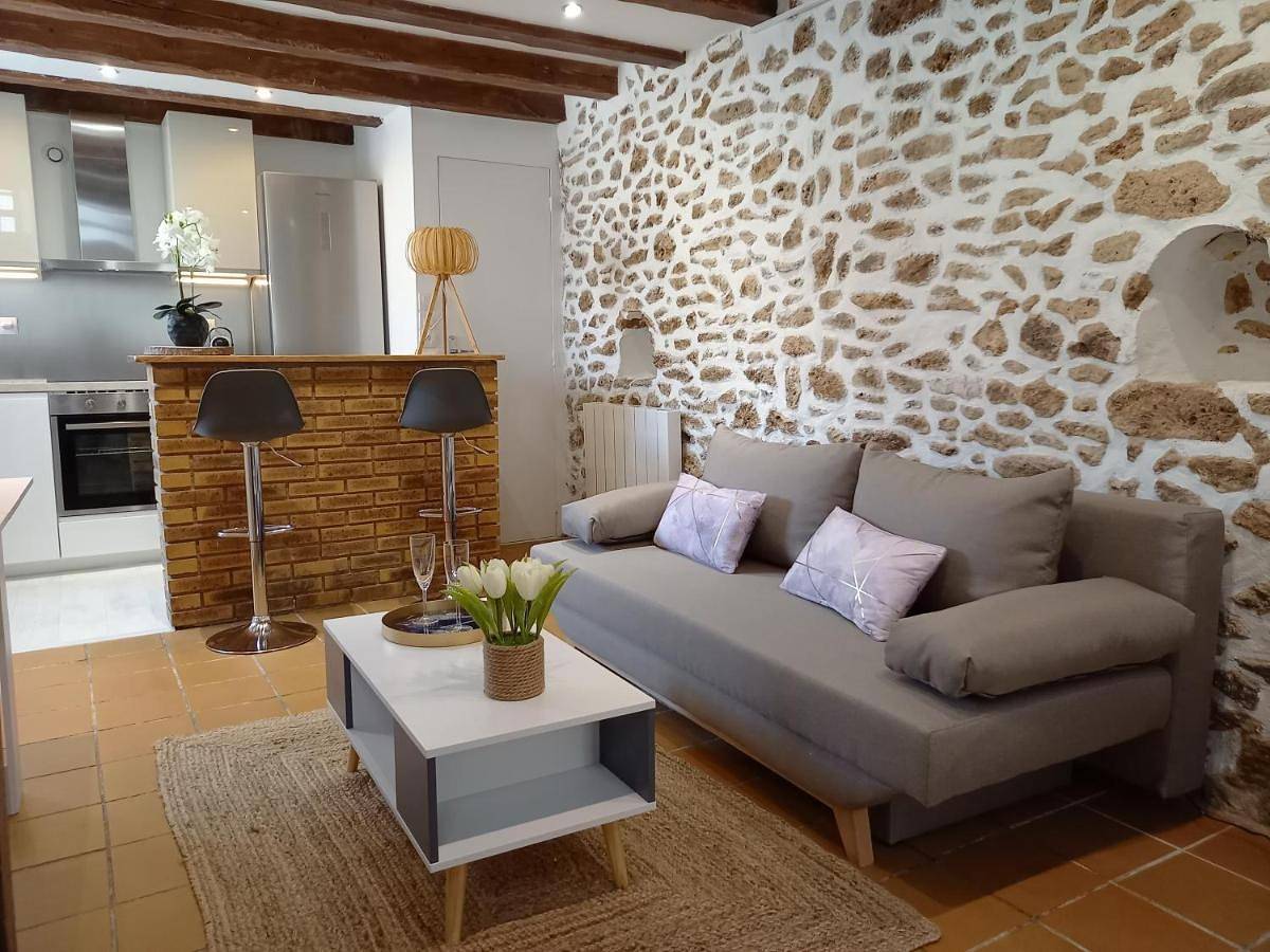 Appartement entier, Two-Bedroom Apartment in Villabé, Essonne