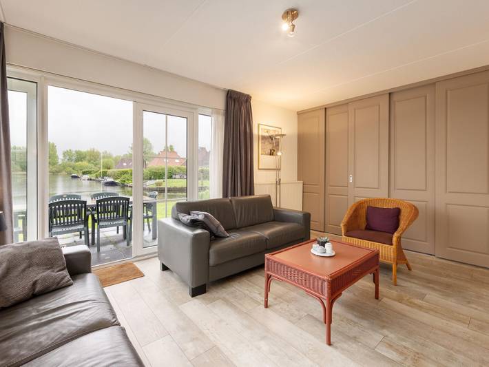 Bungalow für 6 Personen, mit Terrasse und Garten sowie Sauna und Pool in Earnewâld - 4