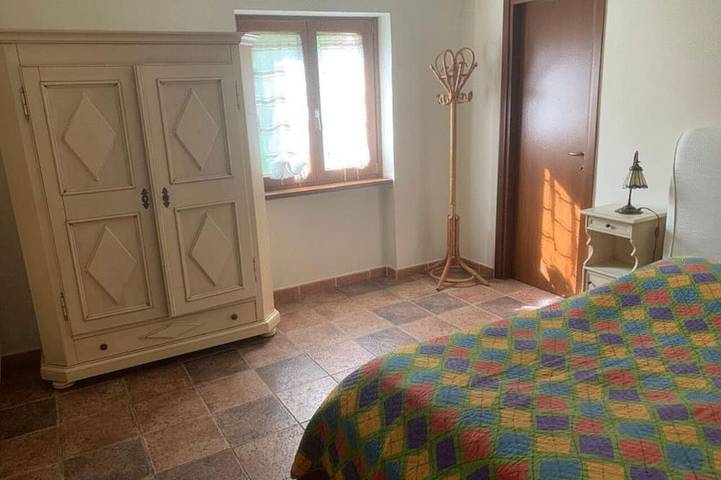 Apartamento entero, Il Bosso Apartment in Cagli: 15x6m saltwater pool and privacy in Cagli, Valle del Metauro