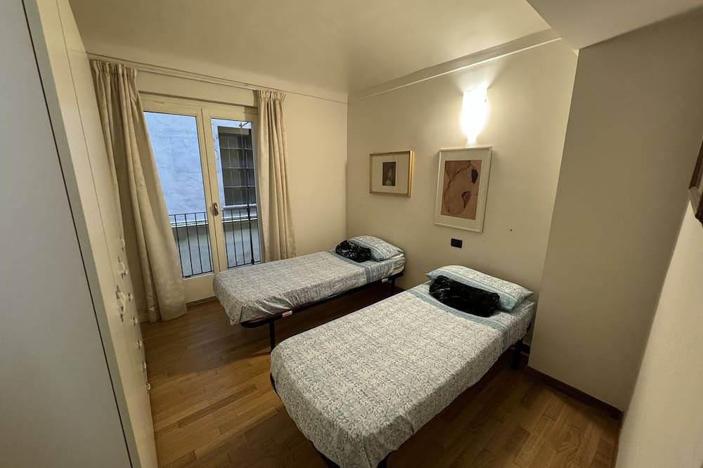 Apartamento entero, [2 min from Château] Right in the historic center. in Casale Monferrato (Town), Casale Monferrato