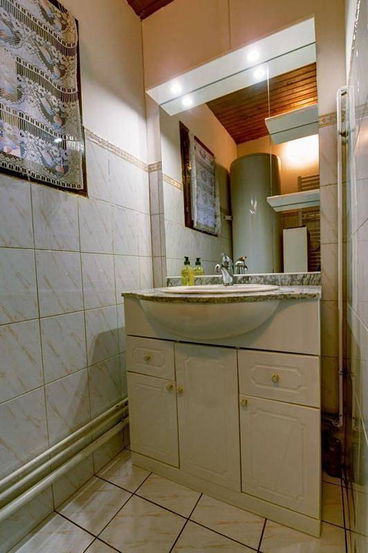 Location de vacances pour 6 personnes, avec jardin, animaux acceptés à Bauduen - 4