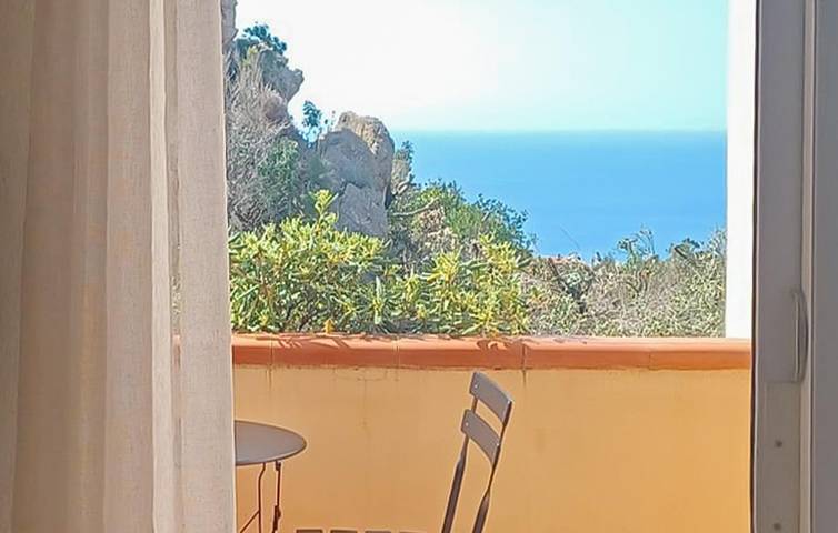 Appartamento intero, Accogliente appartamento con piscina e cucina, a 1 km dalla spiaggia di Li Cozi in Costa Paradiso, Trinità d'Agultu e Vignola
