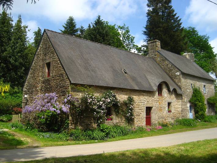 Gîte pour 4 personnes, avec terrasse et jardin à Camors