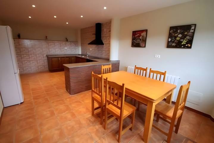 Los Cerezos Country House with Mountain Views and Private Garden in Voto, Cantabrian Coast
