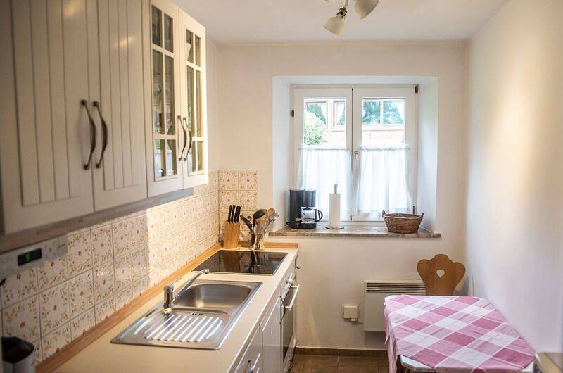 Entire vacation apartment, Ferienwohnungen am Märchenpark - Holiday flat 1 ground floor- 4 persons, 2 bedrooms, tiled stove, terrace, Wlan in Marquartstein, Bavarian Alps