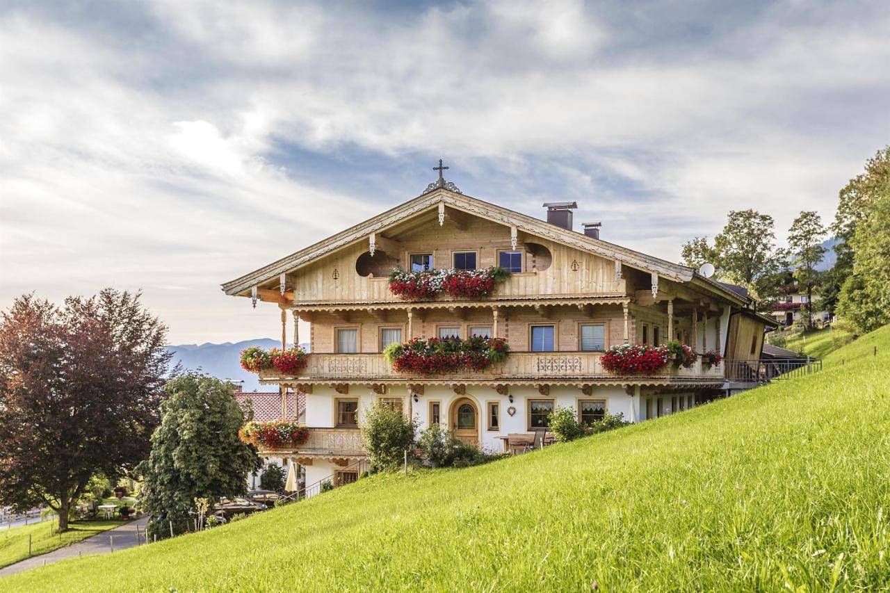 Ganze Wohnung, Apartment with Mountain View in Westendorf (Tirol), Kaisergebirge
