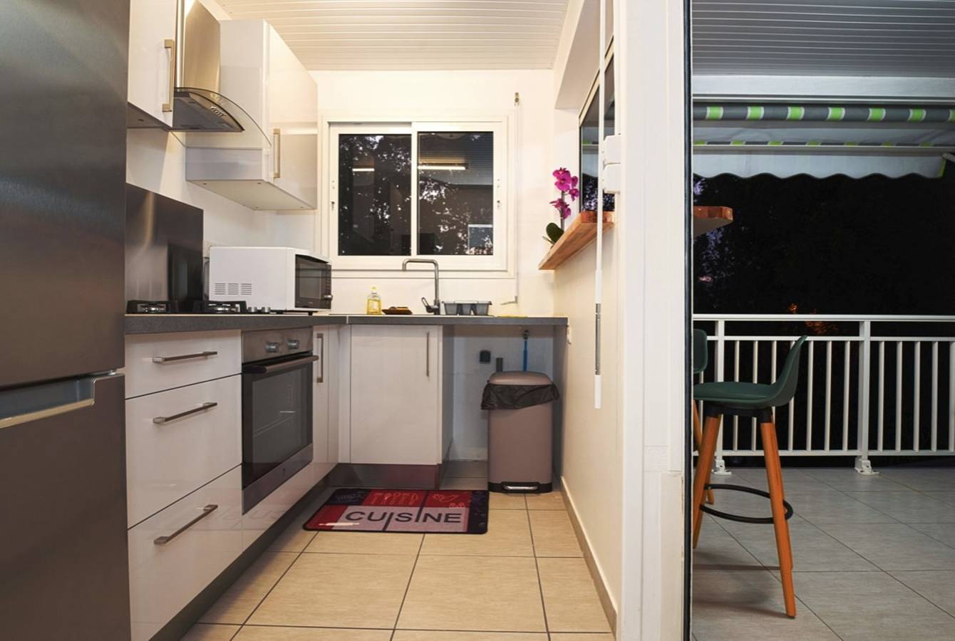 Apartamento entero, Apartamento con vistas en Fort-de-France 30 m² y piscina compartida in Martinica