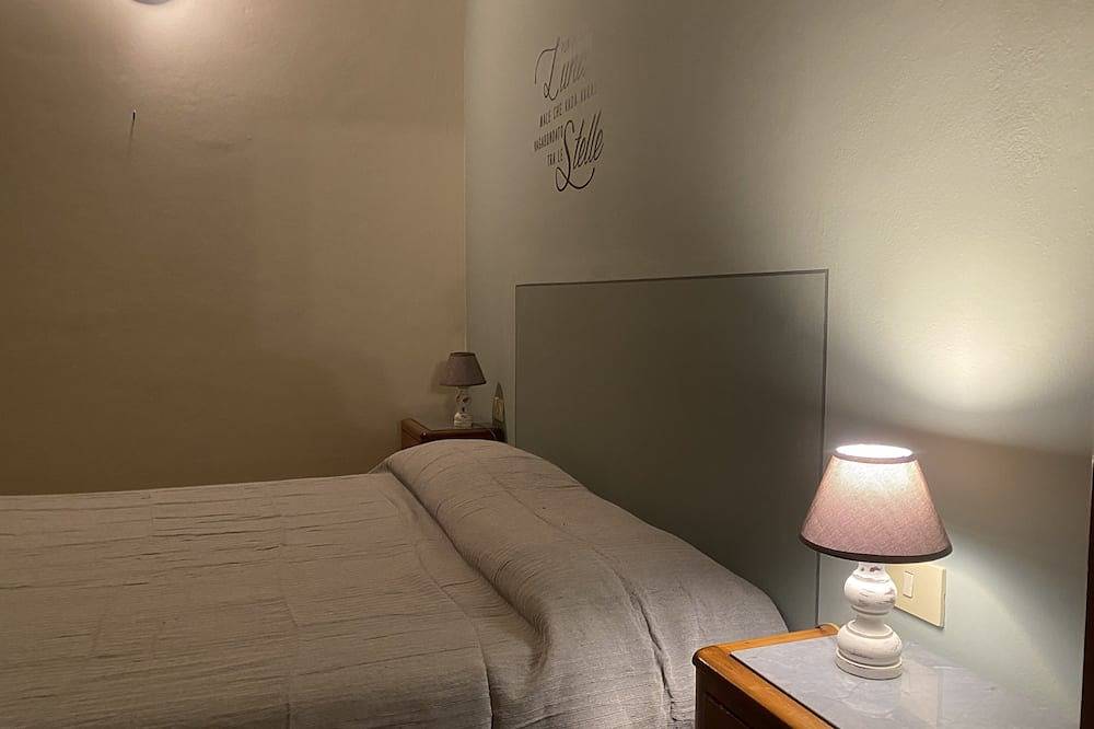 Appartamento intero, Il Contadino - Appartamento Trilocale con soppalco vetrato e vista piscina in Paciano, Perugia e dintorni