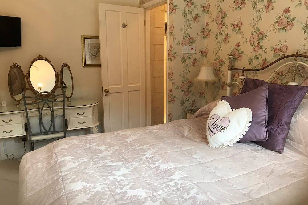*** Freistehender Bungalow mit drei Schlafzimmern in Bowness mit Parkplatz und Wlan **** in Bowness-on-Windermere, Lake District