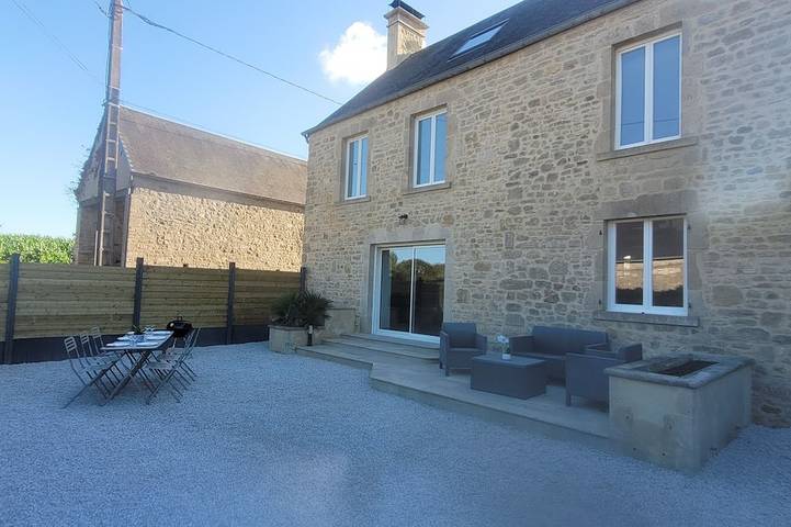 Gîte pour 6 personnes, avec jacuzzi à Huberville