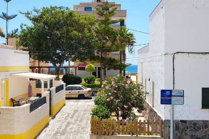 Entire apartment, Apartment in Las Galletas in Playa de las Galletas (Arona), Arona