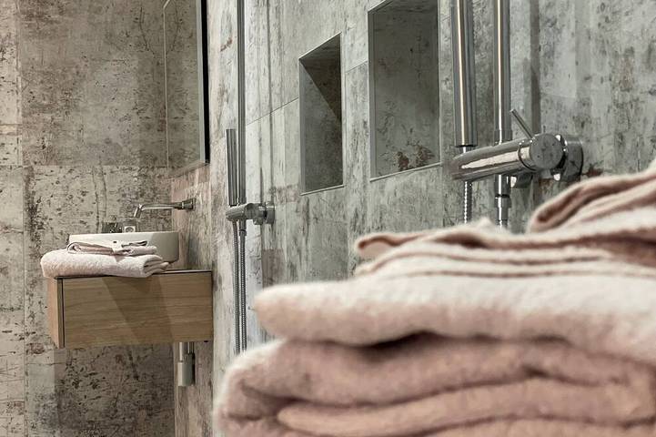 Chambre d’hôte pour 2 personnes, avec piscine ainsi que sauna et jacuzzi à Istres - 2