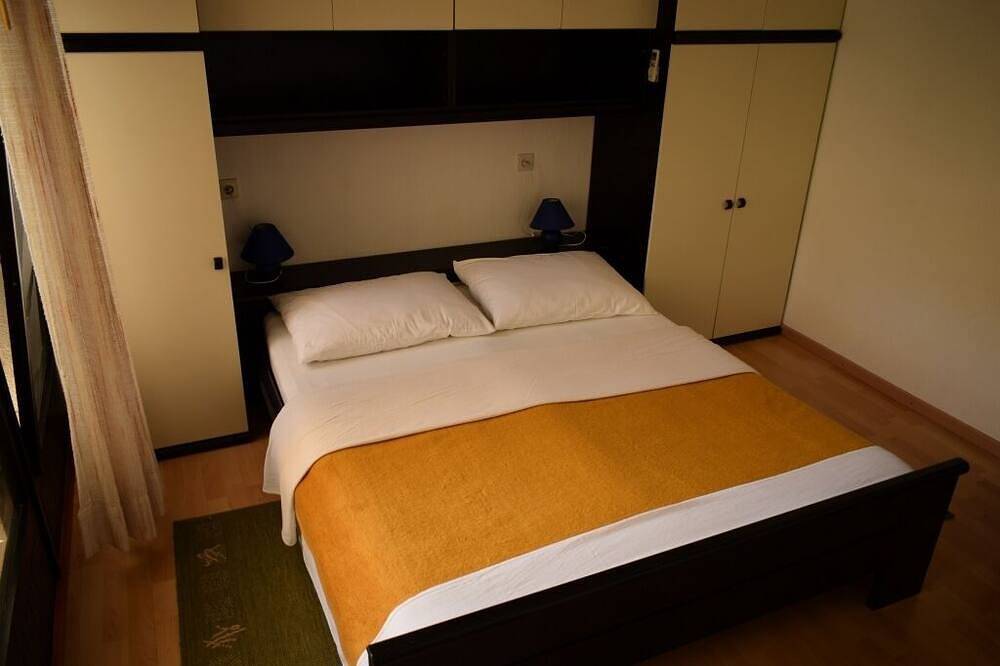 Habitacion en Vodice con Balcón, Acondicionador, Wifi (4826-1) in Vodice, Condado de Šibenik-Knin