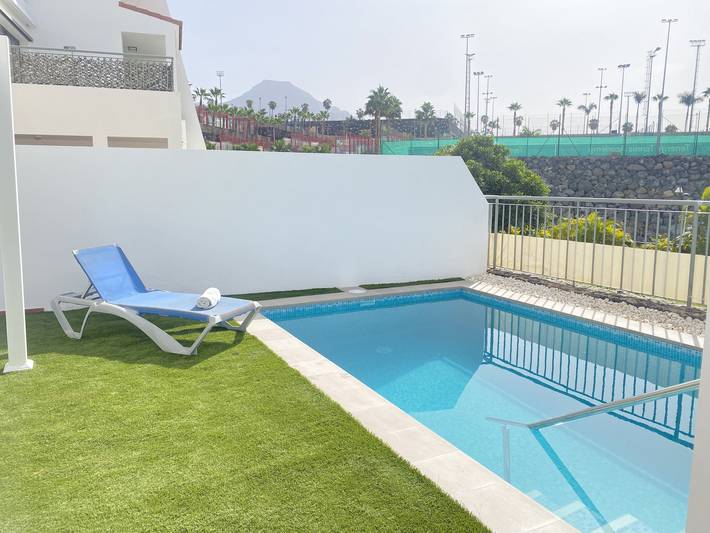 Gîte pour 5 personnes, avec terrasse ainsi que jardin et bassin pour enfant dans La Caleta - 4