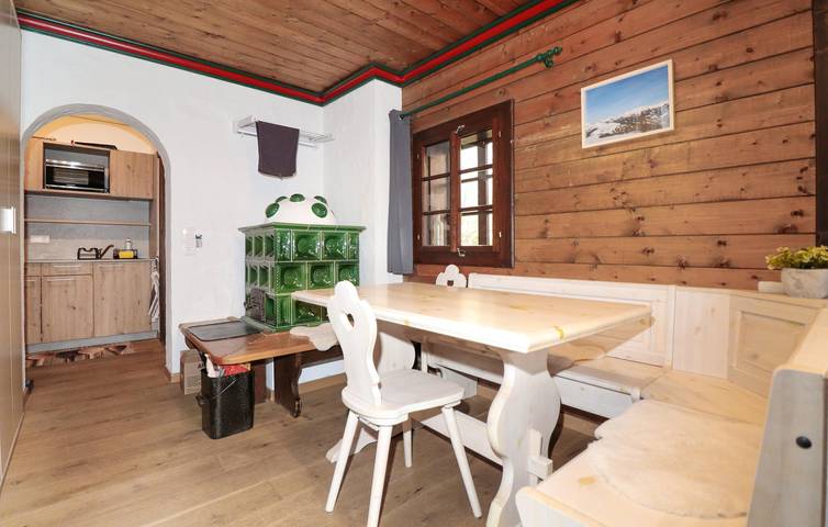 Gemütlicher Skiurlaub: Modernes Apartment mit WLAN und Parkplatz, 2 km vom Skilift entfernt in Sankt Oswald (Bad Kleinkirchheim), Bad Kleinkirchheim