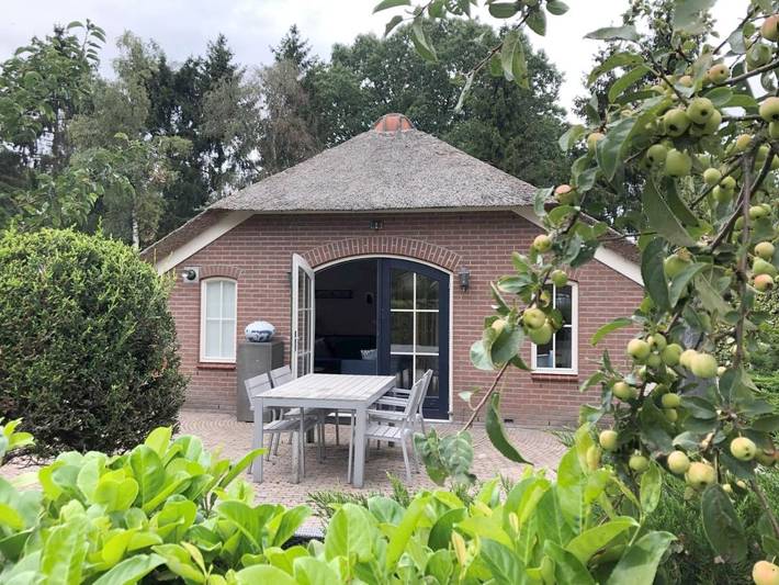 Vakantiehuis voor 3 personen, with terras and sauna as well as tuin in Ermelo