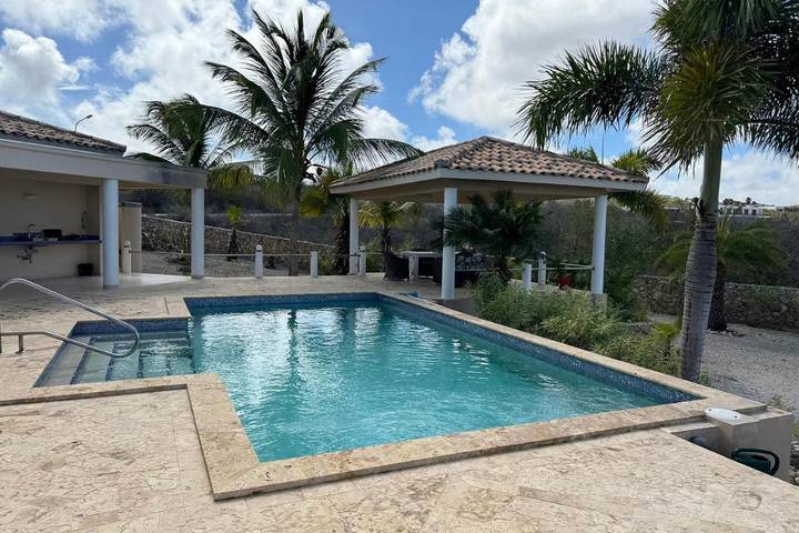 Villa voor 4 personen, met tuin en zwembad op Bonaire