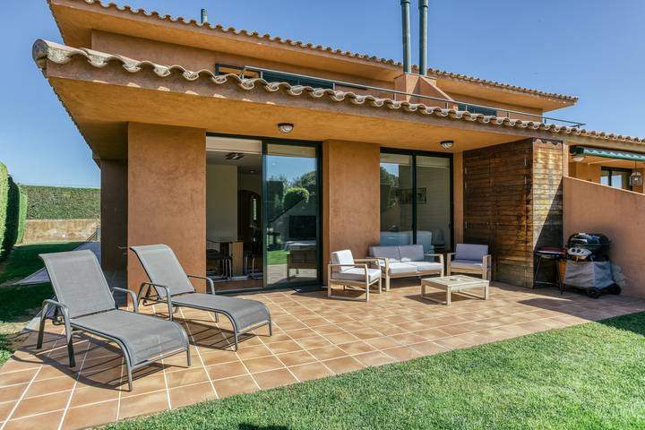 Casa rural para 6 personas, con Balcón y Jardín en Garrigás - 3