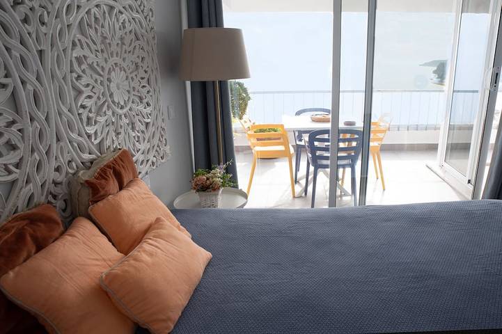 Appartement entier, Amour et mer - à part. moderne avec une vue panoramique à 180º sur l'océan Atlantique in Praia da Califórnia, Sesimbra