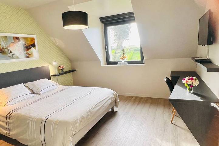 Location de vacances pour 6 personnes, avec jacuzzi et jardin, animaux acceptés à Goulven - 2