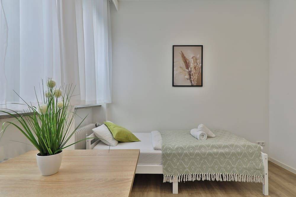 Ganze Wohnung, Big Family Suite mit 7 Betten in der Göppinger Innenstadt in Göppingen, Landkreis Göppingen
