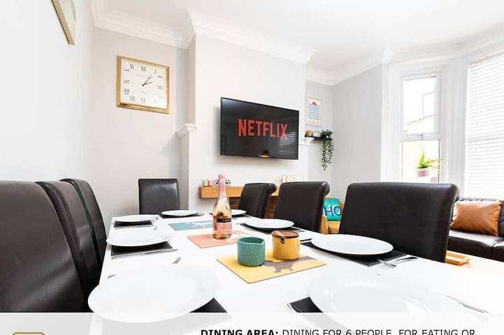 Glamping for 10 people, with garden and balcony, with pets in Scarborough