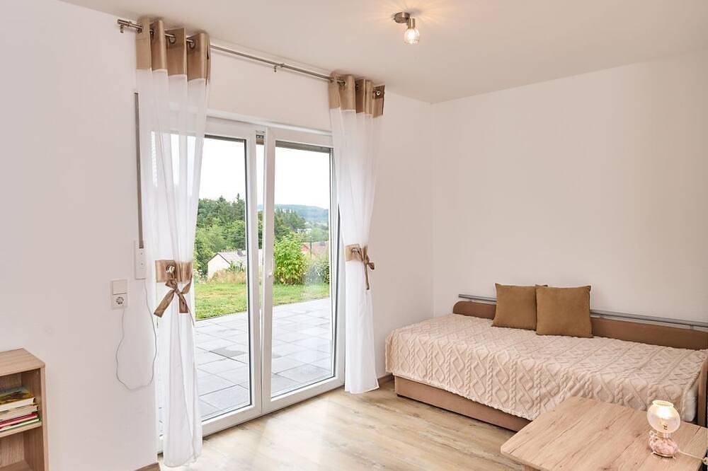 Ganze Wohnung, Ferienwohnung Buks - 2-Bett-Ferienwohnung Bad/Wc, bis 3 Personen in Mehren, Vulkaneifel