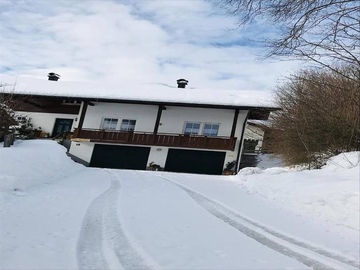 Ferienwohnung für 2 Personen, mit Garten und Balkon in Halblech