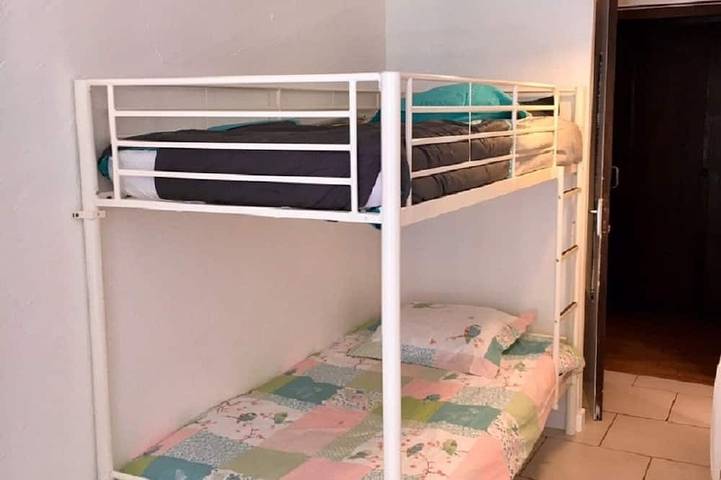 Appartement entier, Studio au pied des pistes avec vue sur la montagne in Valdeblore, Région de Nice