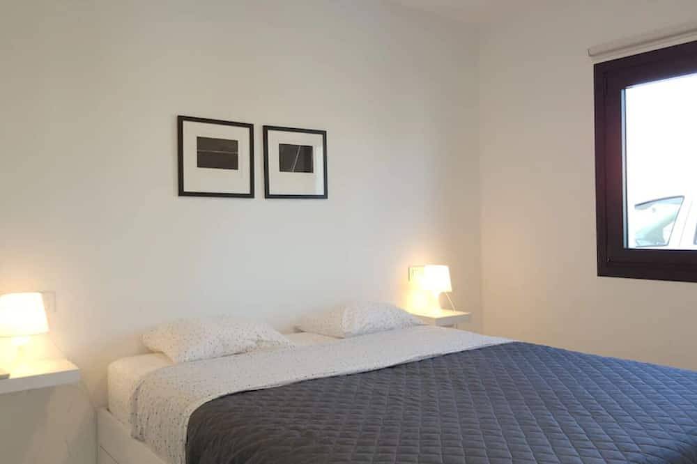 Villa with private pool, Wifi & parking in Puerto Rey only 100m to the beach. in Playas de Vera, Vera