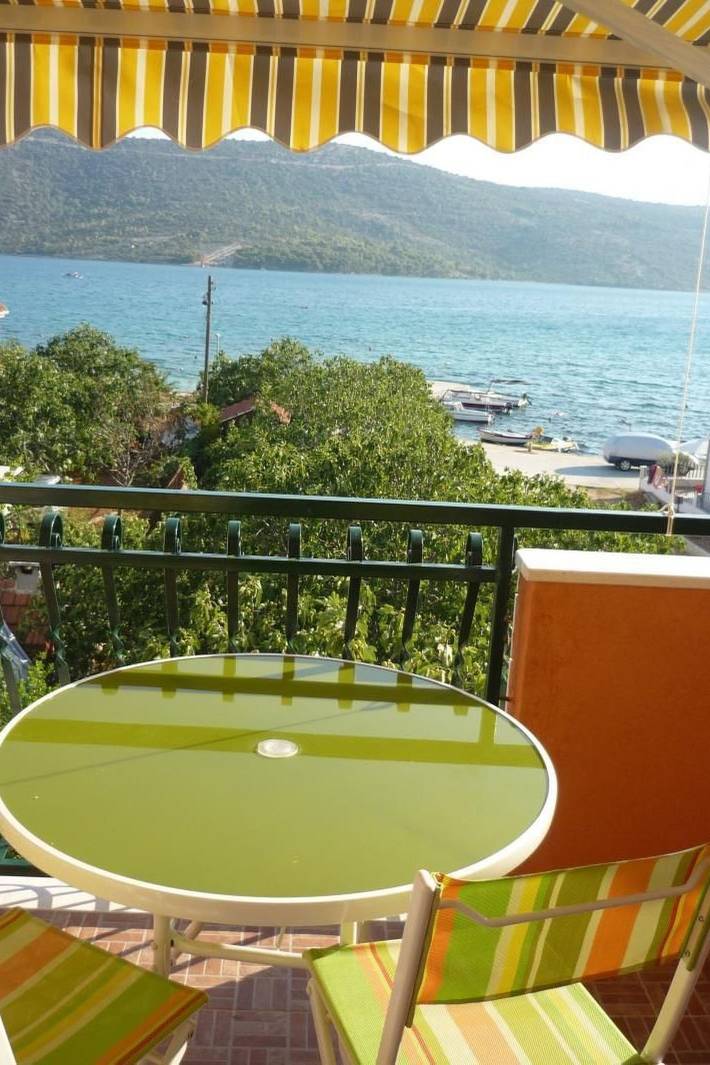 Ferienwohnung für 8 Personen, mit Balkon in Trogir - 4