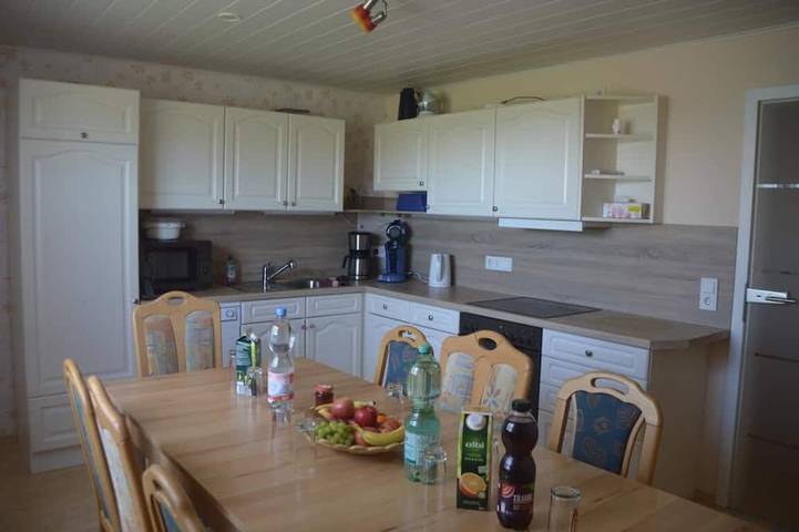 Ferienwohnung für 6 Personen, mit Garten in Battenberg