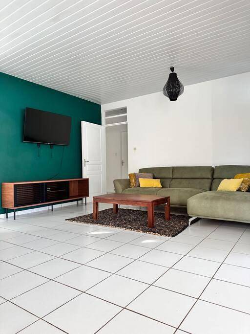 Villa pour 6 personnes, avec jardin et piscine