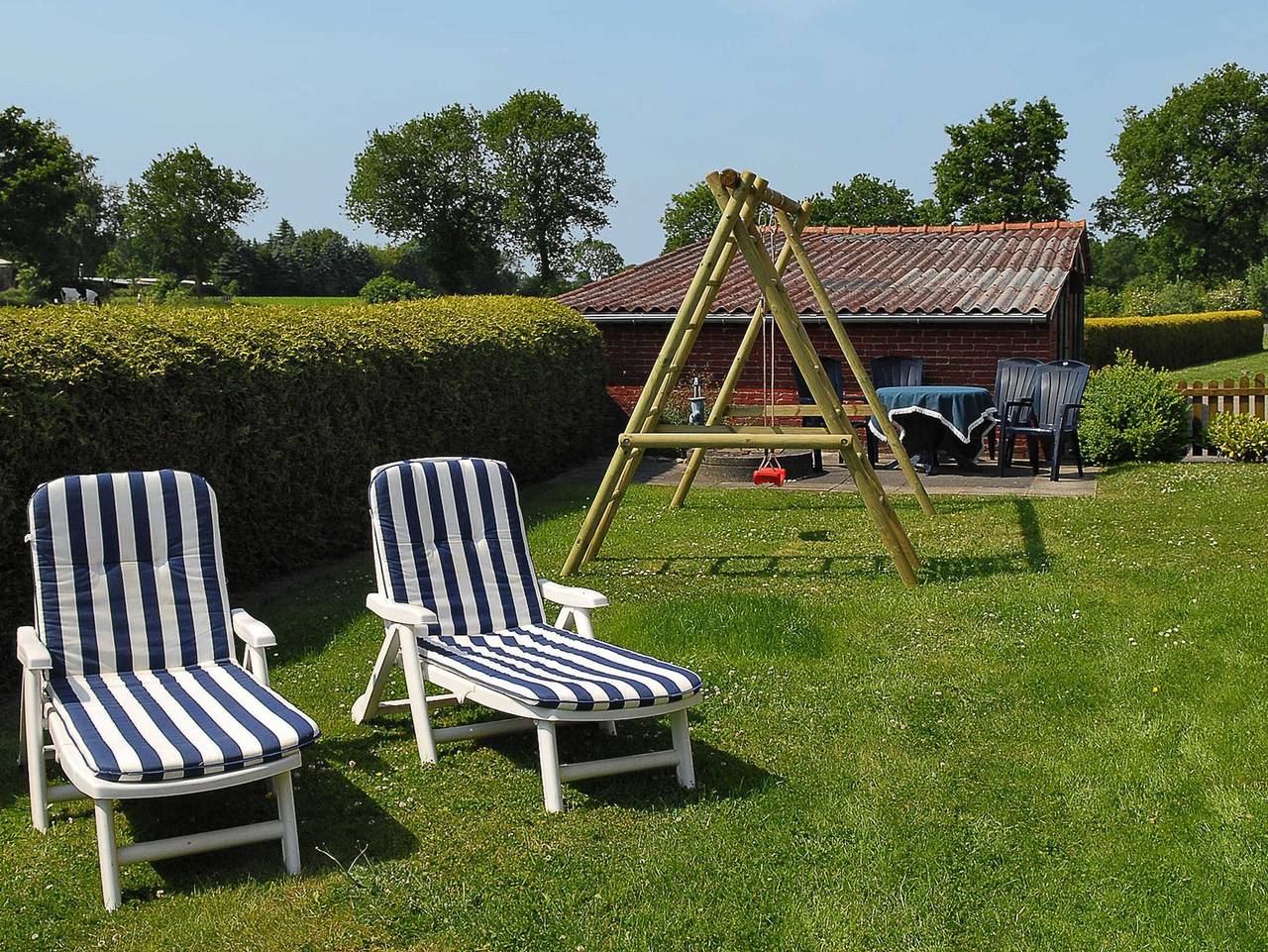 Ganze Ferienwohnung, Haus Katja in Dunum - Ferienwohnung im Haus Katja in Dunum, Nordseeküste