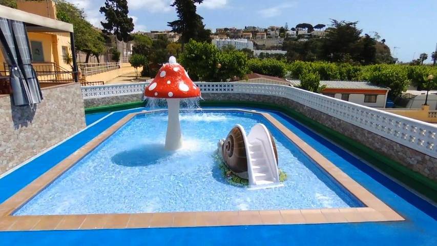 Camping para 4 personas, con piscina además de vistas y jardín - 1