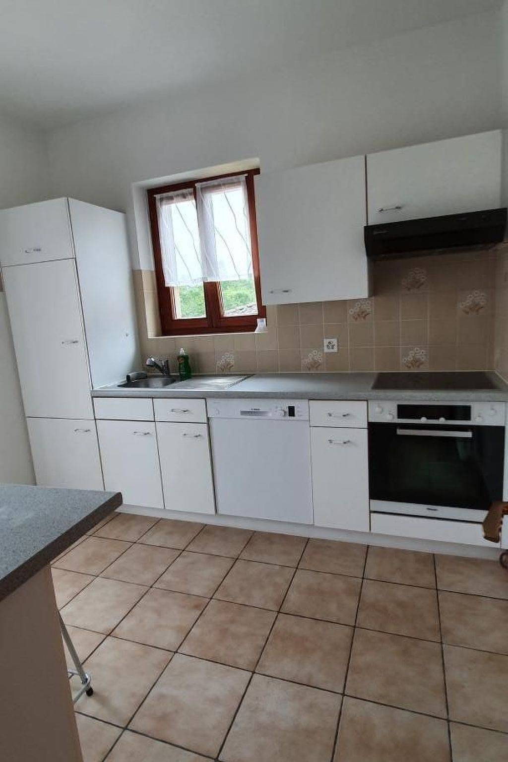 Ganze Wohnung, Mit Bergblick in Gordola, Tessiner Alpen