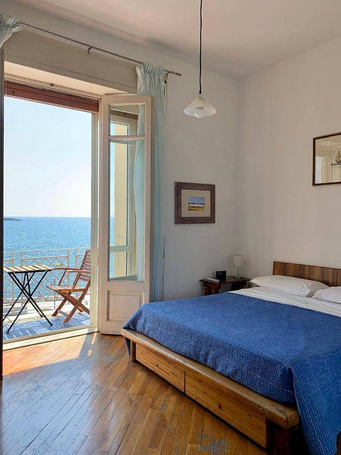King Room with Sea View in Lido Lazzarella, Sapri